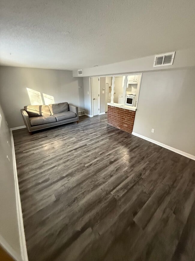 903 1/2 E Frederick St in Independence, MO - Building Photo - Building Photo