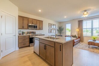 9170 Ivy Stone Way in Knoxville, TN - Building Photo - Building Photo