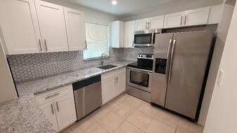 1320 Miami Rd in Fort Lauderdale, FL - Building Photo