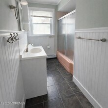 42 Cottage Pl in Long Branch, NJ - Building Photo - Building Photo