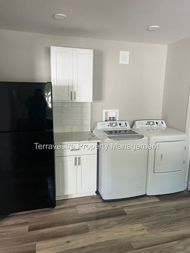 232 W Green St in Millville, NJ - Building Photo - Building Photo