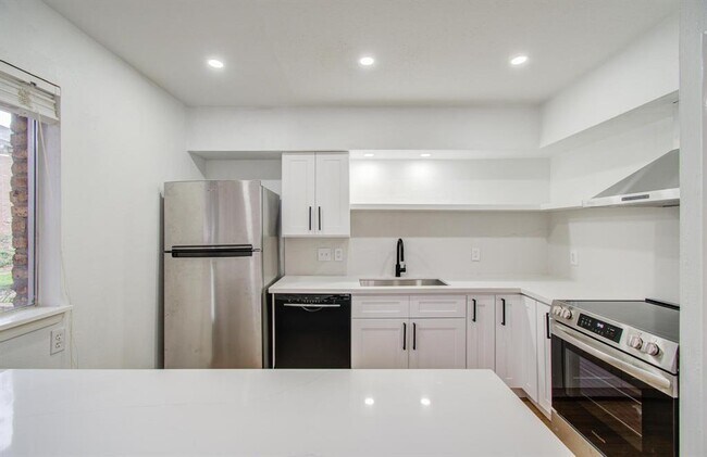 property at 4040 San Felipe St