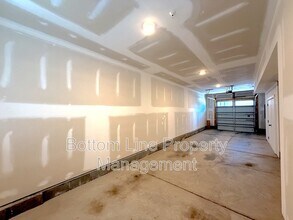 627 W Tremont Ave in Charlotte, NC - Foto de edificio - Building Photo