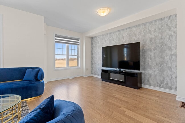 12370 McLaughlin Rd in Caledon, ON - Building Photo - Building Photo