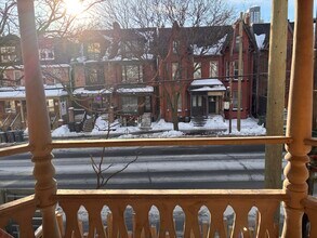 561 Parliament St in Toronto, ON - Building Photo - Building Photo