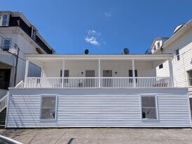 12 N Iowa Ave in Atlantic City, NJ - Building Photo