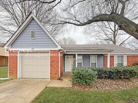 3575 Shadow Oaks Pkwy in Horn Lake, MS - Building Photo