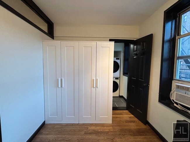 East 58th Street, Unit 1B in New York, NY - Building Photo - Building Photo