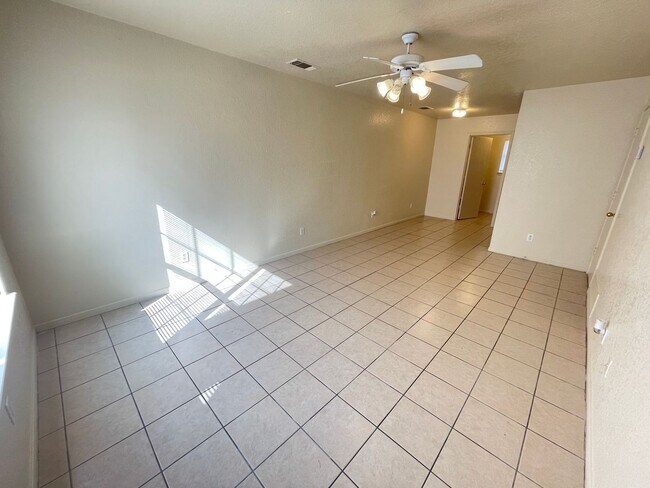 2804 Leroy Cir-Unit -Unit C in Killeen, TX - Foto de edificio - Building Photo