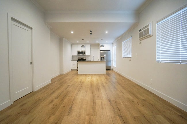 1334 S Westlake Ave, Unit 1334.5