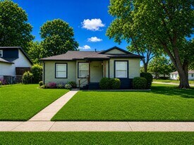 2065 Farola Dr in Dallas, TX - Building Photo
