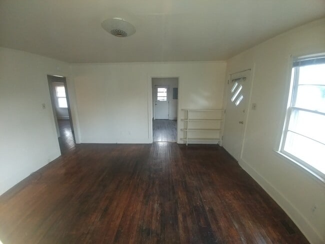 603 Jackson Ln in Kinston, NC - Foto de edificio - Building Photo