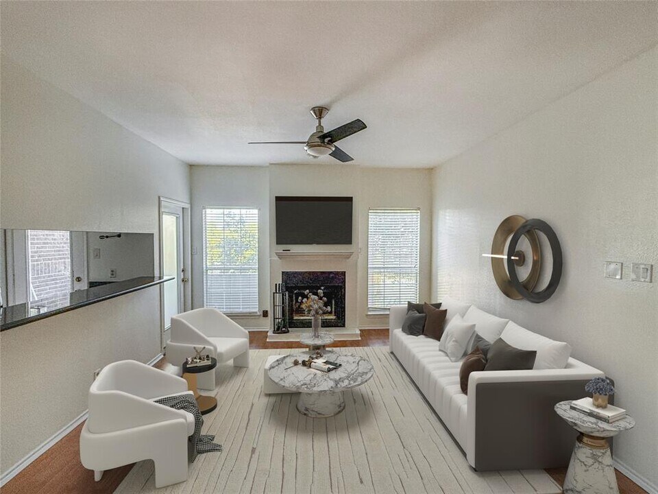 700 S 1st St in Austin, TX - Building Photo