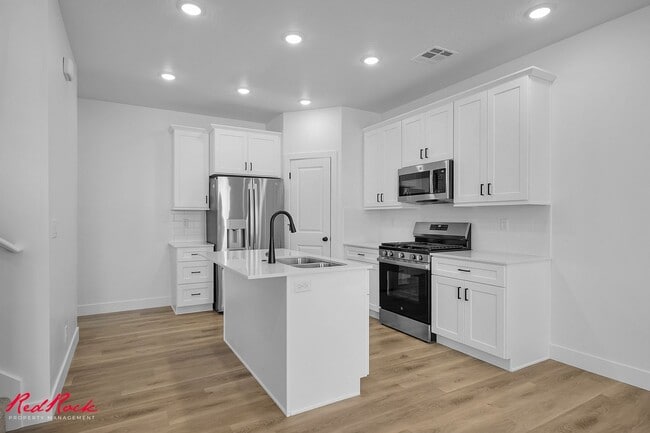 property at 897 W Boxthorn Dr