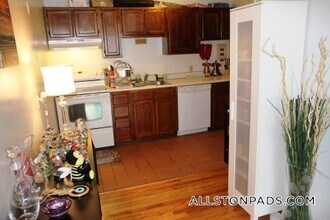 245 Kelton St in Boston, MA - Building Photo - Building Photo