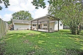 1922 Westlake Way in Houston, TX - Building Photo - Building Photo