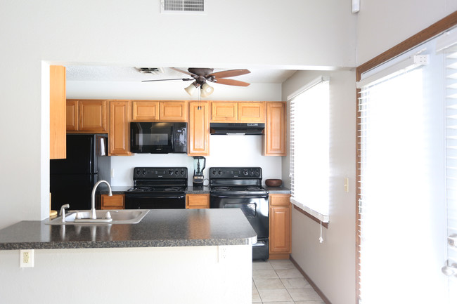 Maple Ridge Apartments in Wichita, KS - Foto de edificio - Interior Photo