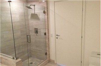 1300 Brickell Bay Dr-Unit -707 in Miami, FL - Building Photo - Building Photo