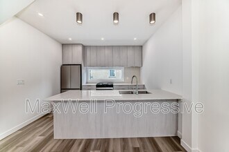 6411-6493 93 St NW in Edmonton, AB - Building Photo - Building Photo