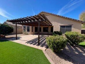 34127 N Slate Creek Dr in San Tan Valley, AZ - Building Photo - Building Photo