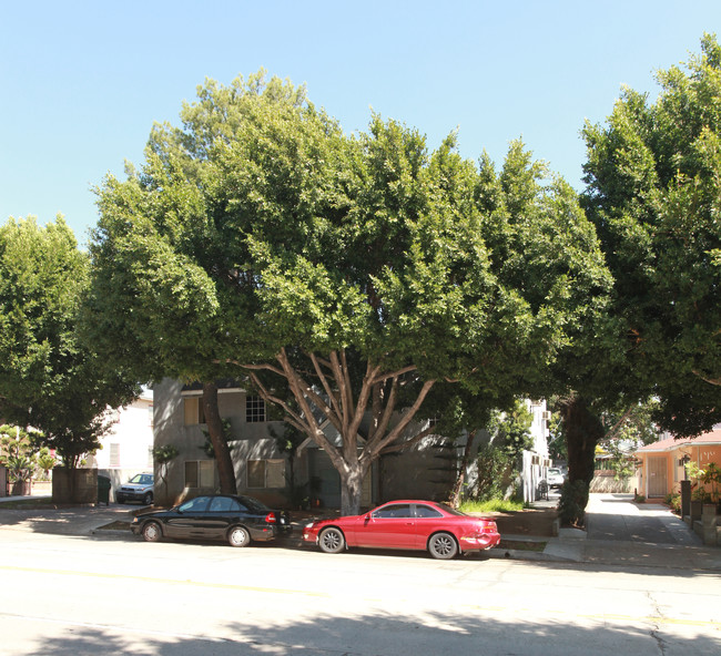 4210 Verdugo Rd in Los Angeles, CA - Foto de edificio - Building Photo