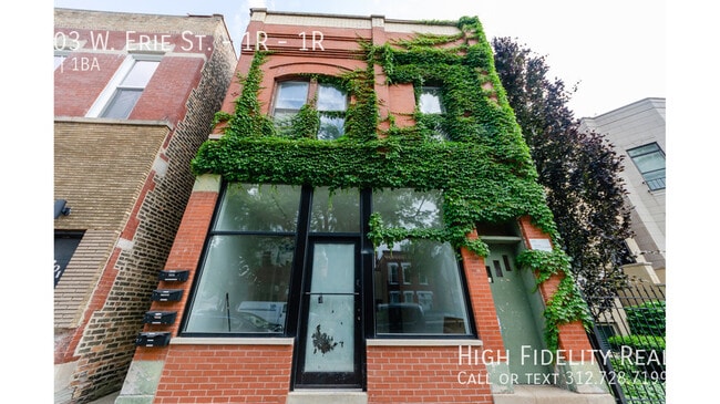 property at 2203 W Erie St