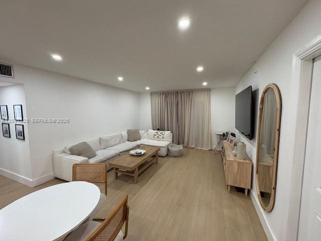 7927 SW 104th St in Miami, FL - Building Photo - Building Photo