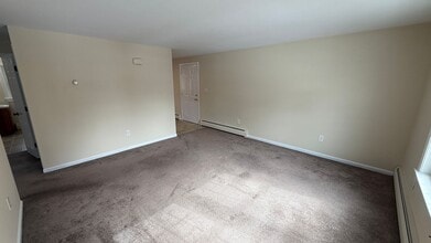 271 Washington St in Dover, NH - Building Photo - Building Photo