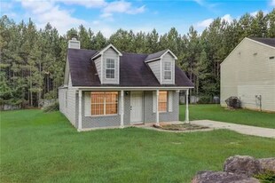 3865 Cypress Pointe Dr in Union City, GA - Building Photo