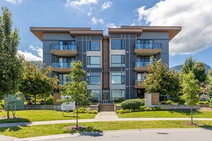 44565-44565 Vandell Dr in Chilliwack, BC - Building Photo