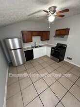 2512 W Franklin St in Evansville, IN - Building Photo - Building Photo