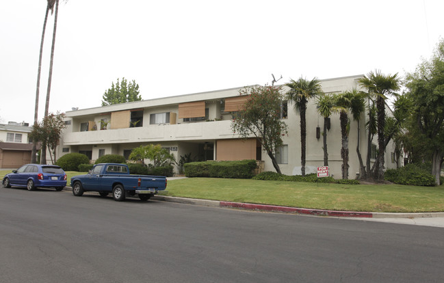 4350 Troost Ave in Studio City, CA - Foto de edificio - Building Photo