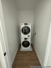 199 Gardner St, Unit 103 in Boston, MA - Foto de edificio - Building Photo