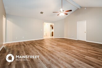 12845 Julington Forest Dr E in Jacksonville, FL - Foto de edificio - Building Photo