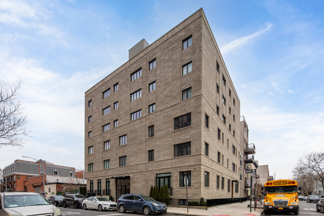 54 Throop Ave in Brooklyn, NY - Building Photo - Primary Photo