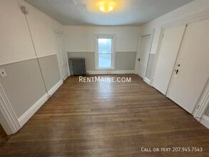 191 Center St in Old Town, ME - Building Photo - Building Photo