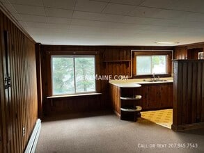 32 Coombs St in Bangor, ME - Building Photo - Building Photo