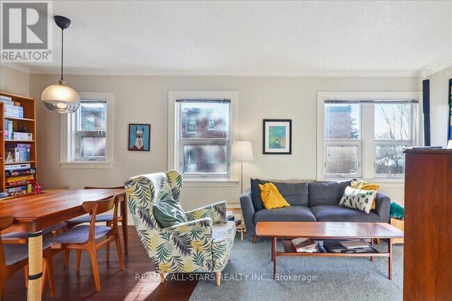 114 Vaughan Rd in Toronto, ON - Building Photo - Building Photo