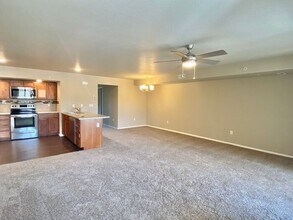 5551 W 29th St in Greeley, CO - Foto de edificio - Building Photo