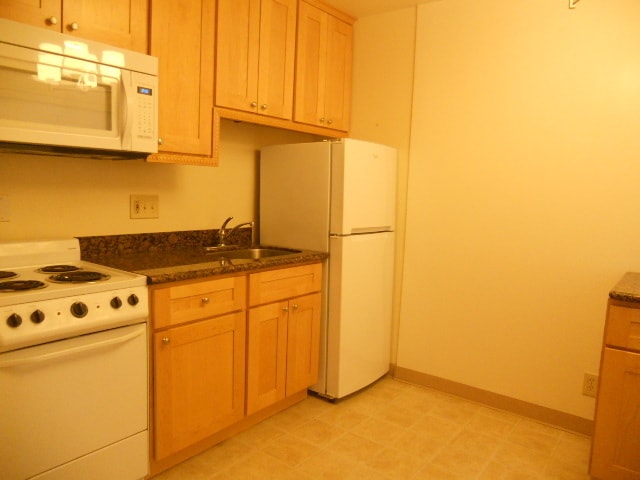 property at 944 Kiely Blvd