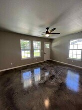 412 Maple St in Neosho, MO - Building Photo - Building Photo