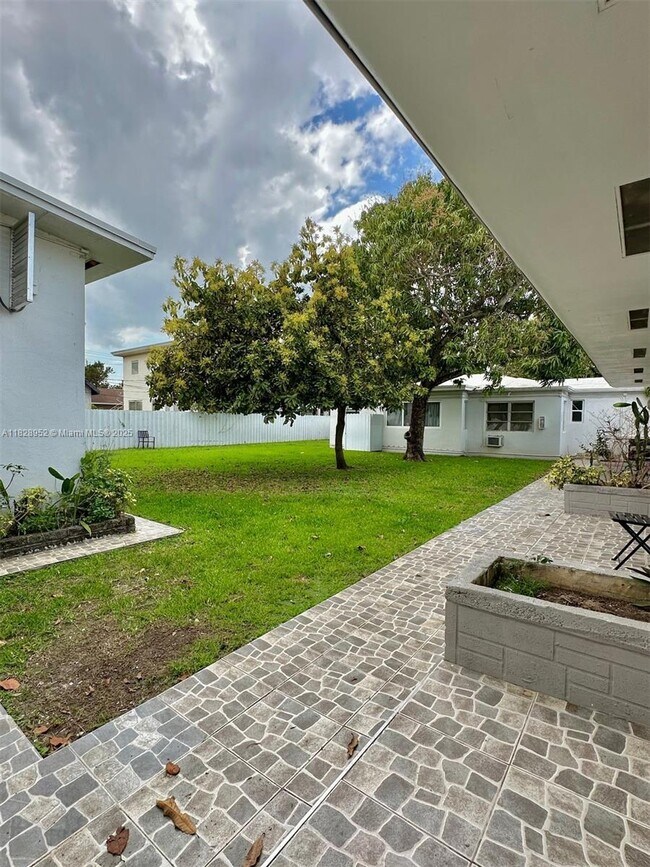 62 NE 78th St in Miami, FL - Building Photo - Building Photo