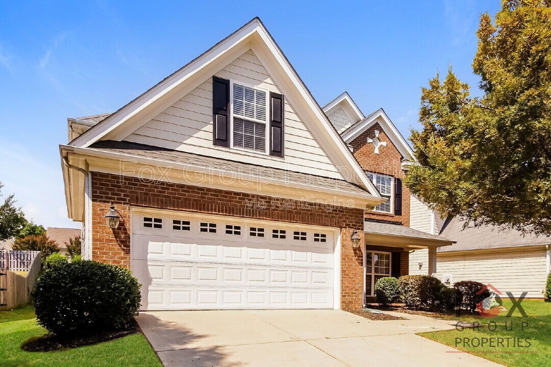 9017 Socata Way in Charlotte, NC - Building Photo