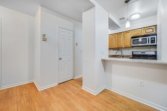 2787 John F. Kennedy Blvd in Jersey City, NJ - Building Photo - Building Photo