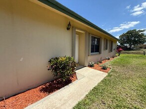 1427 Summit Run Cir in West Palm Beach, FL - Building Photo - Building Photo