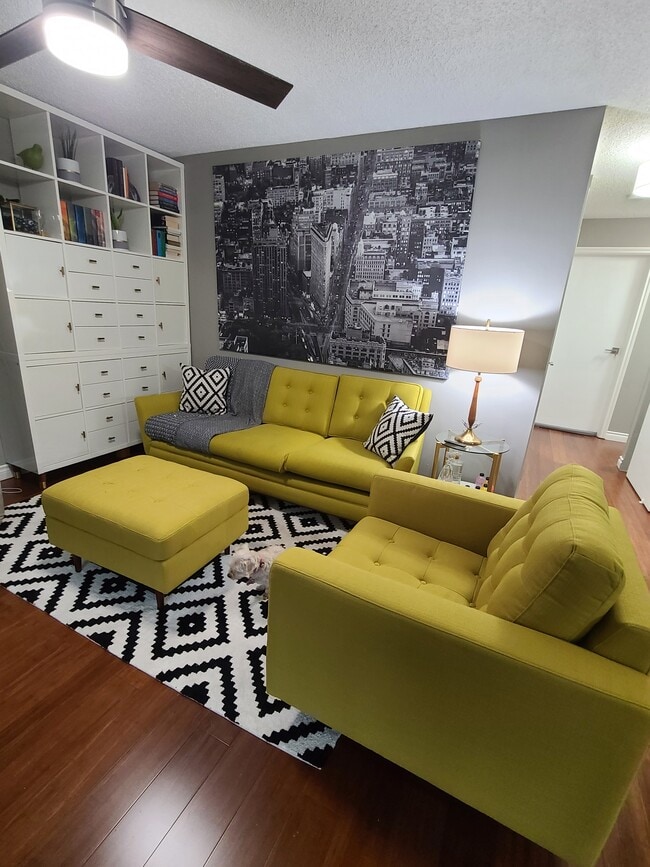 17430 Ambaum Blvd S in Seattle, WA - Building Photo - Building Photo