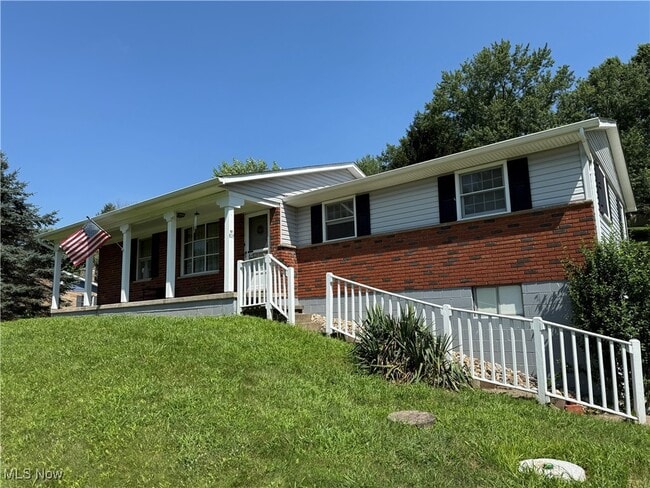 property at 46671 Almar W Ln