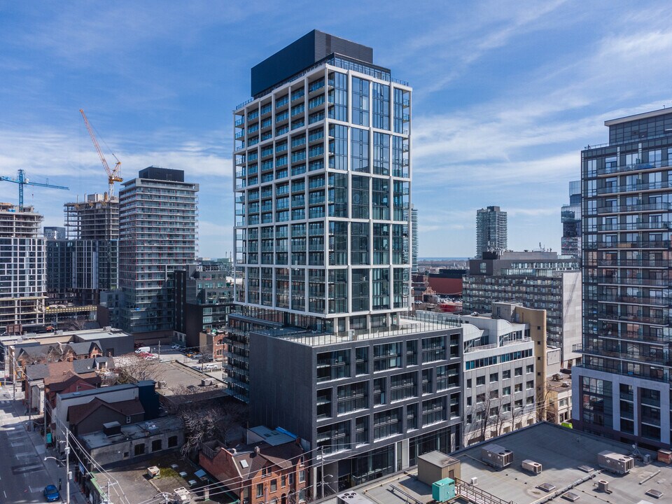 East 55 Condos in Toronto, ON - Building Photo