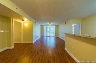 2113 Renaissance Blvd-Unit -206 in Miramar, FL - Building Photo - Building Photo