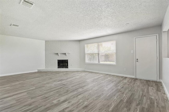 1800 Cameo Dr in Round Rock, TX - Building Photo - Building Photo